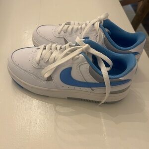 Nike gamma force sneakers